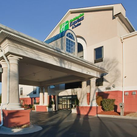 Holiday Inn Express Hotel & Suites Laurinburg By Ihg Exterior foto