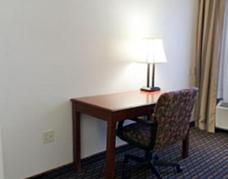 Holiday Inn Express Hotel & Suites Laurinburg By Ihg Exterior foto