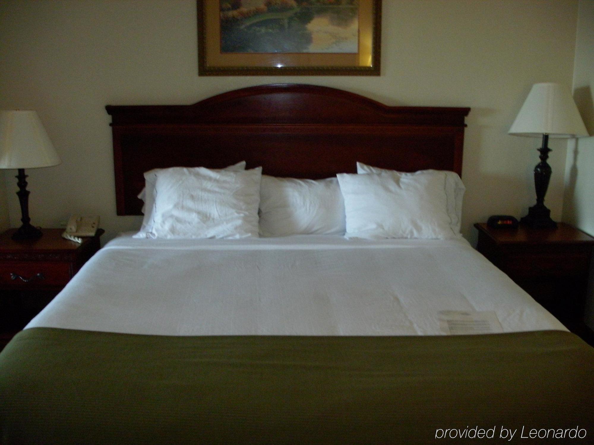 Holiday Inn Express Hotel & Suites Laurinburg By Ihg Zimmer foto